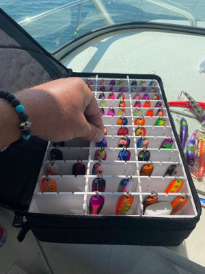 Lakewood Products Tackle Case for Walleye, Bass, Perch, Panfish, Blue Gill, and more! Perfect storage for your smaller fishing lures, spoons, glide baits, shiver minnows, jigging raps, rippin’ raps, and more! Fits in the compartments of your boat! Mesh Bottom to allow air flow for drying. Made in the USA.