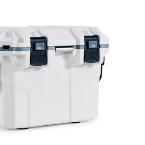 Large Capacity - the Lakewood 70 QT Cooler can hold up to 116 cans with ice. It's perfect for large family outings, beach parties, camping trips and longer outdoor activities.