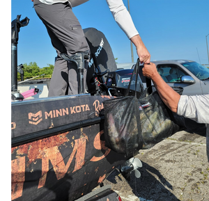Lakewood Products Treasure Chest! Move those fish from the live well to your cooler with ease! Mesh allows air/water circulation. Made in the USA. Available in 2 different sizes to fit your needs: Small – Perfect for Crappie, Blue Gill, and smaller fish. Large – Perfect for Bass, Walleye, and larger sized fish.