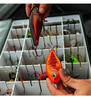 Lakewood Musky Upright Tackle Case for Musky/Pike and those larger baits and bucktails. Also great for those larger swim baits! Floats when loaded! (when fully zipped) Made in the USA. Lifetime Warranty. Perfect fishing tackle storage solution!