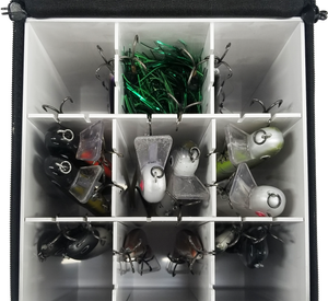 Lakewood Musky Shallow Invader Tackle Case for Musky/Pike and those larger baits. Also great for those larger swim baits! Floats when loaded! (when fully zipped) Made in the USA. Lifetime Warranty. Perfect fishing tackle storage solution!