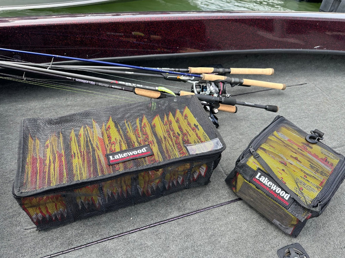 Keep all your baits, no matter the packaging, perfectly organized. Will hold baits that come in clam shell packaging. Perfect storage for those fishing plastics! Available in two sizes for your needs!