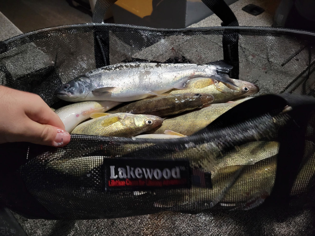 Lakewood Products Treasure Chest! Move those fish from the live well to your cooler with ease! Mesh allows air/water circulation. Made in the USA. Available in 2 different sizes to fit your needs: Small – Perfect for Crappie, Blue Gill, and smaller fish. Large – Perfect for Bass, Walleye, and larger sized fish.