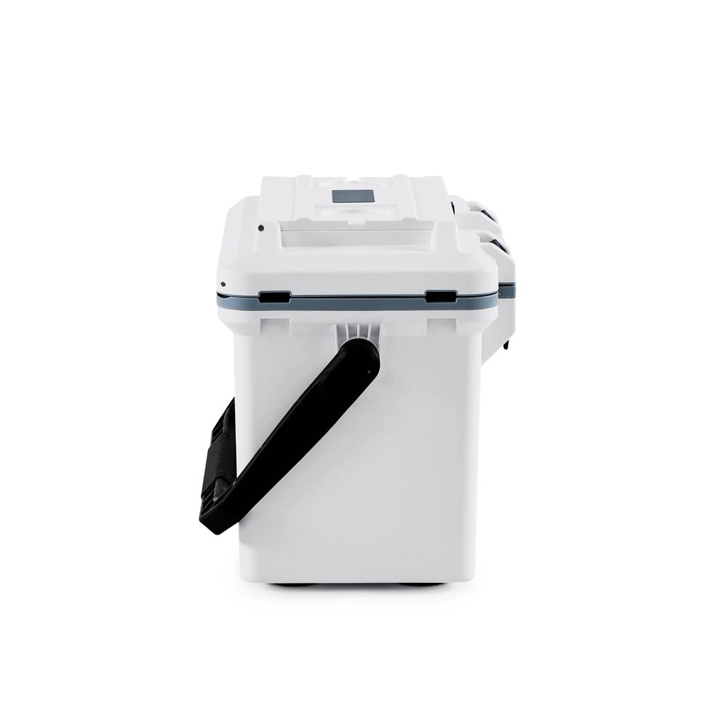 Lakewood 16 QT Hard Cooler - side view