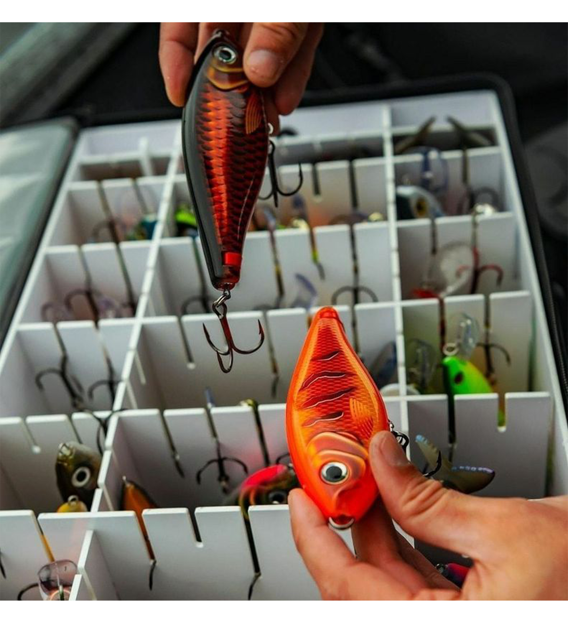 fox ad royale large loaded tackle box v2 Medium