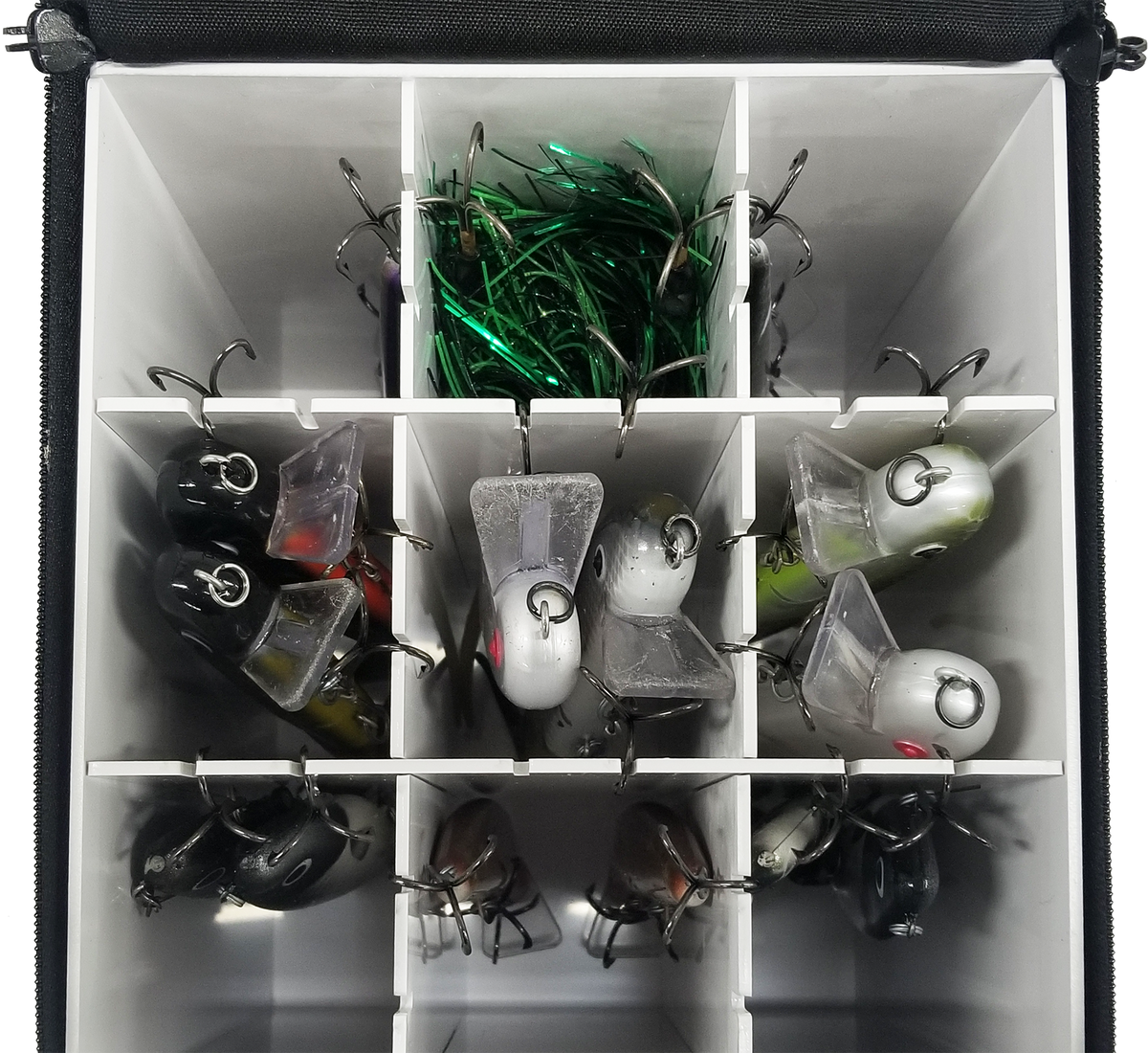 Lakewood Musky Shallow Invader Tackle Case for Musky/Pike and those larger baits. Also great for those larger swim baits! Floats when loaded! (when fully zipped) Made in the USA. Lifetime Warranty. Perfect fishing tackle storage solution!